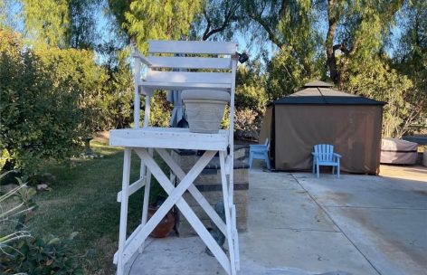 7-life-guard-stand
