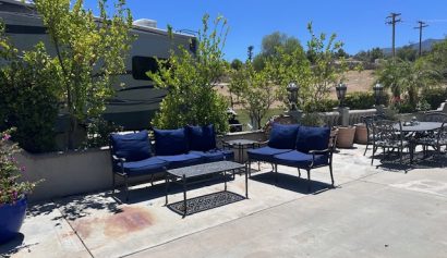 front-sitting-area-2
