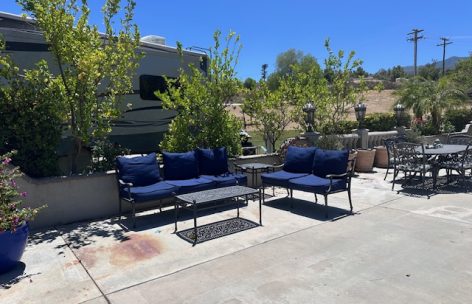 front-sitting-area-2
