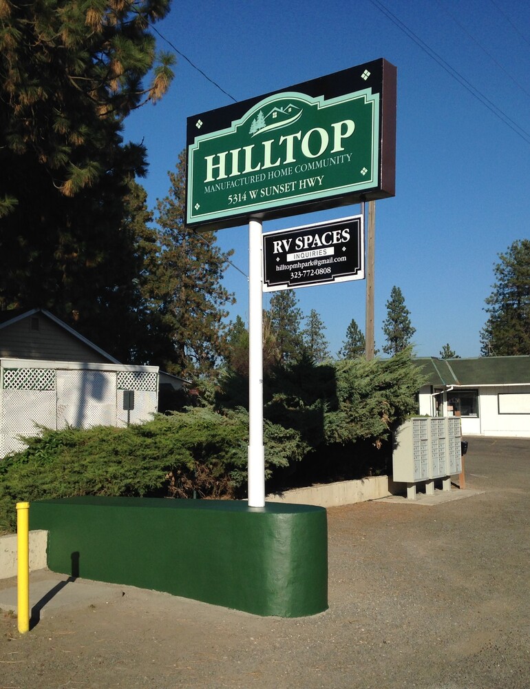 Hilltop-MH-Park-Signage