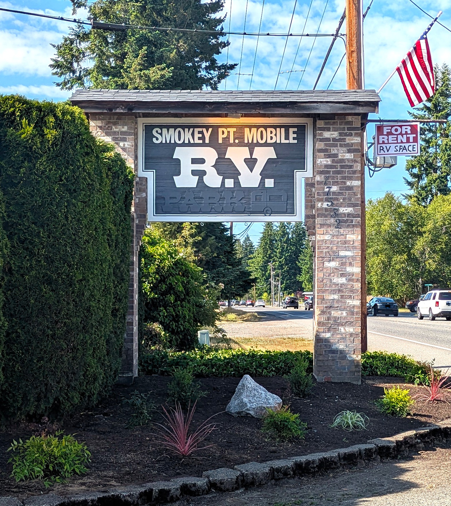 Smokey-Point-Sign