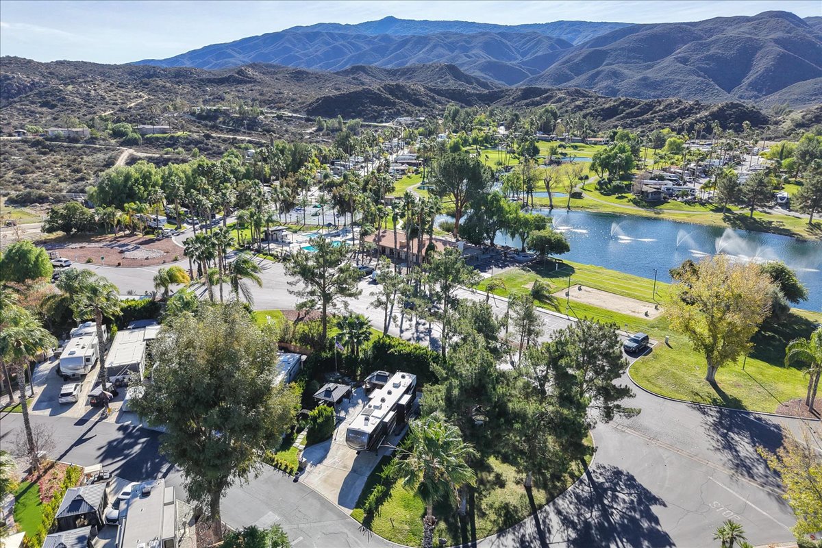04-Rancho-CA-RV-Resort-1-5