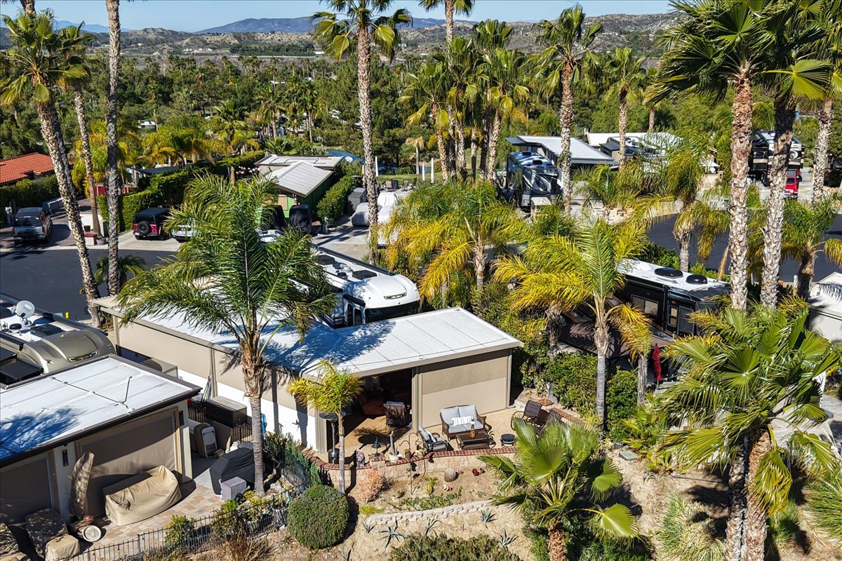 06-Rancho-CA-RV-Resort-304-8