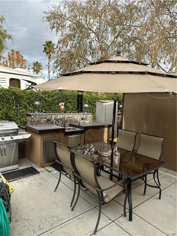 67-bbq-dining
