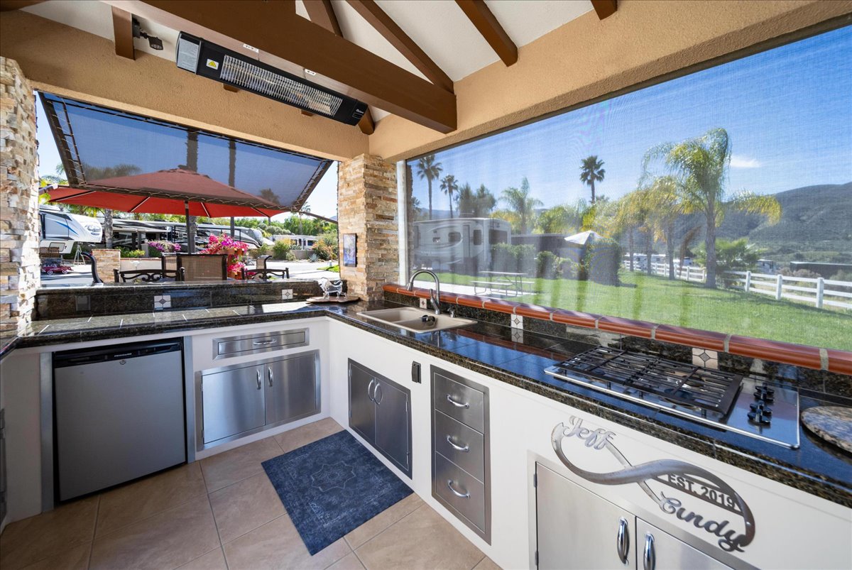 13-Rancho-CA-RV-Resort-555-21