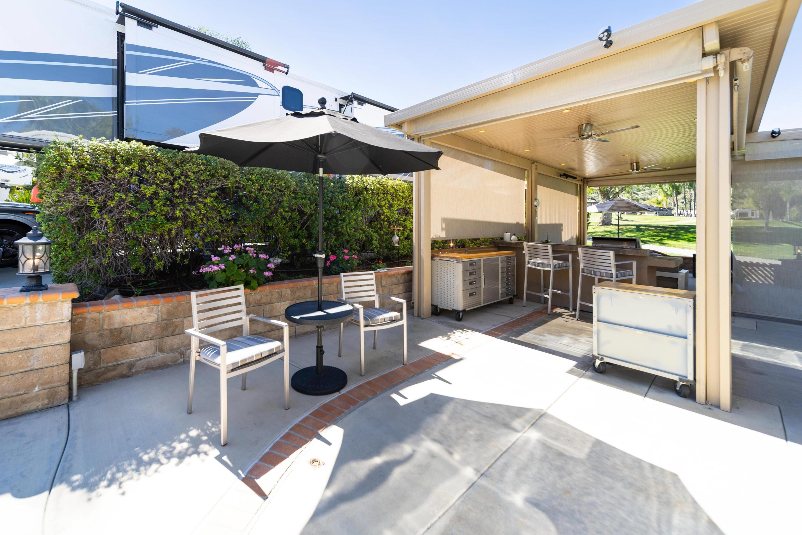 264-front-patio