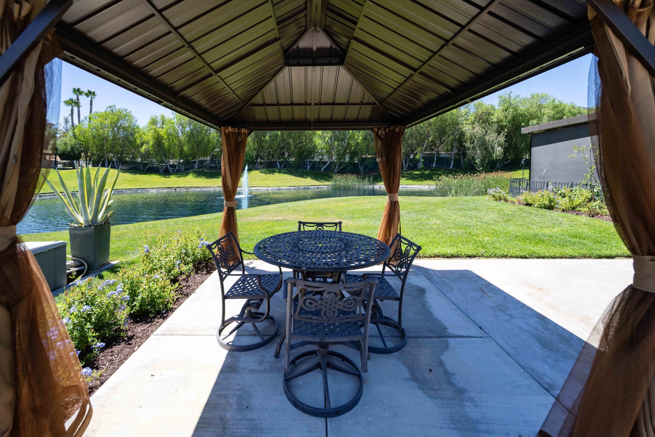 457-inside-gazebo